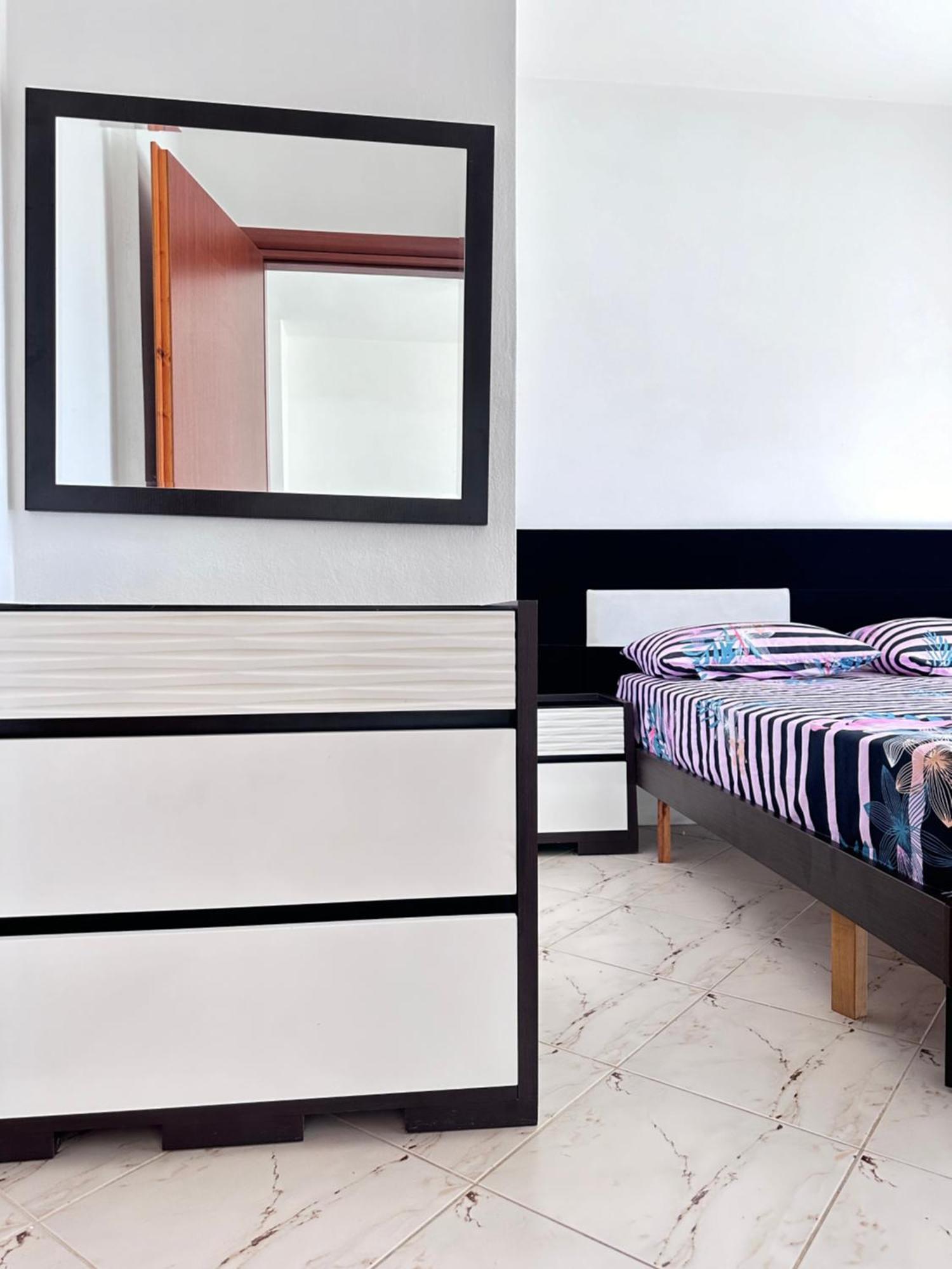 Tini Sea View Apartment Sarandë Eksteriør bilde