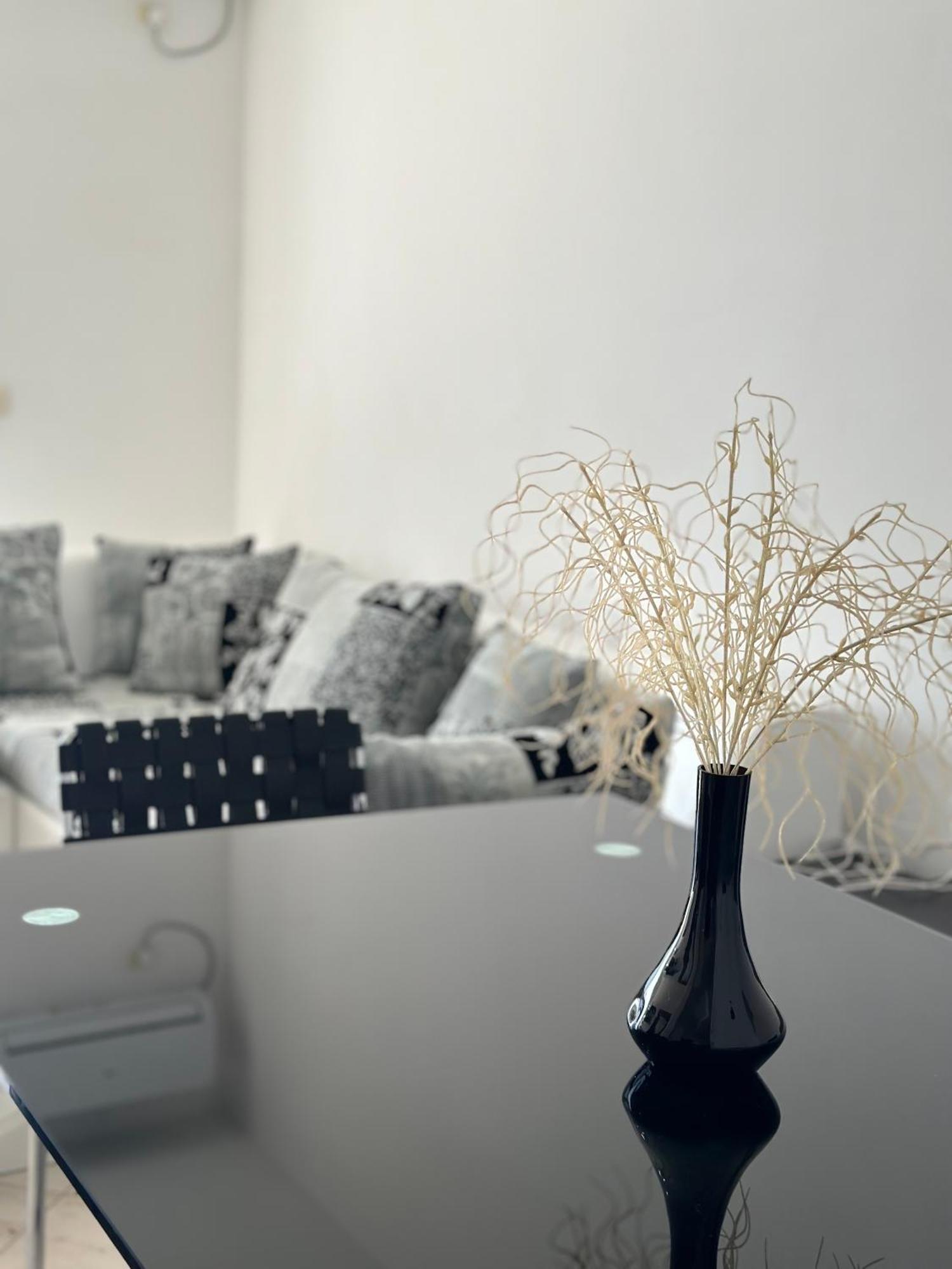 Tini Sea View Apartment Sarandë Eksteriør bilde