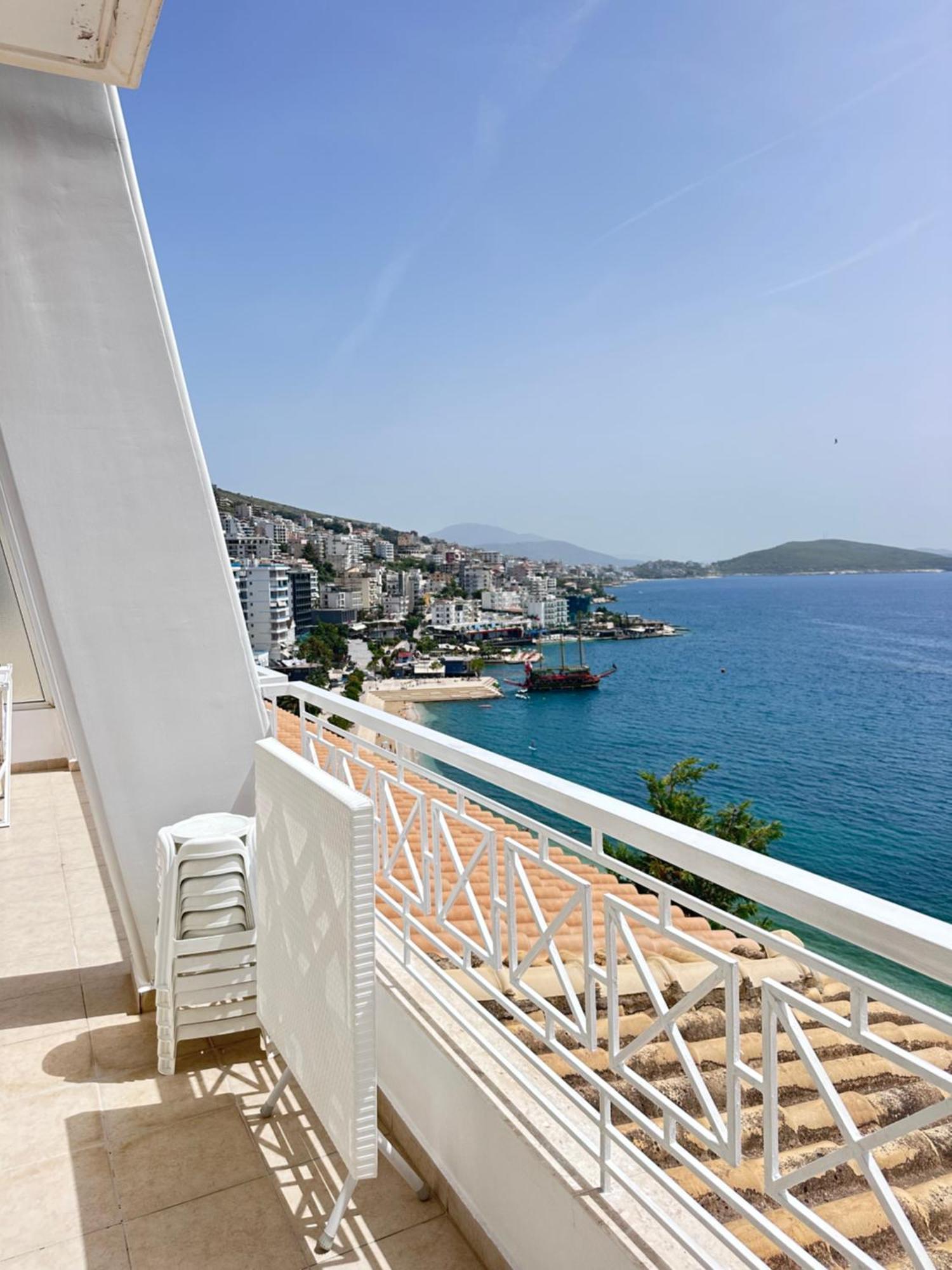 Tini Sea View Apartment Sarandë Eksteriør bilde