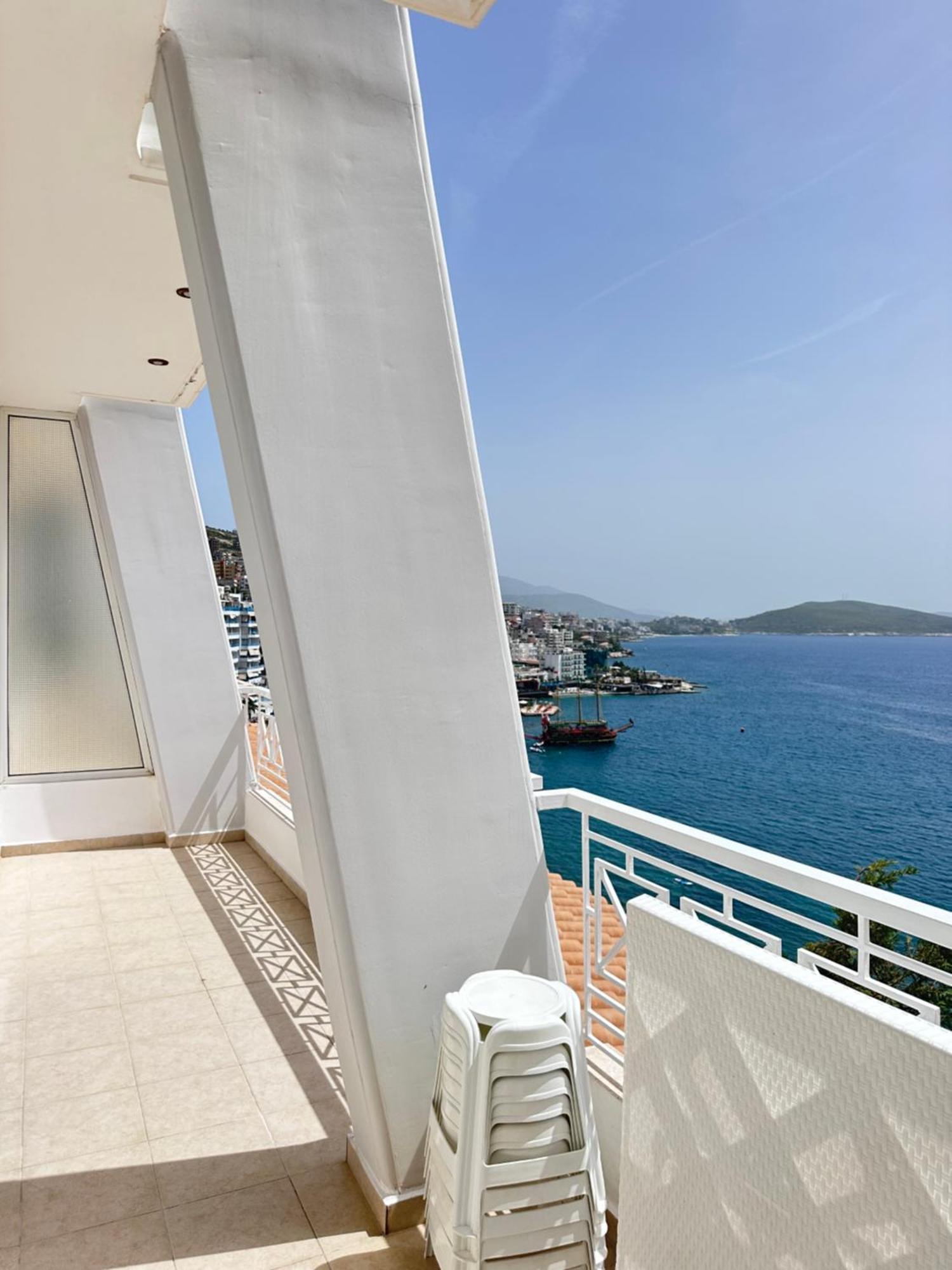 Tini Sea View Apartment Sarandë Eksteriør bilde